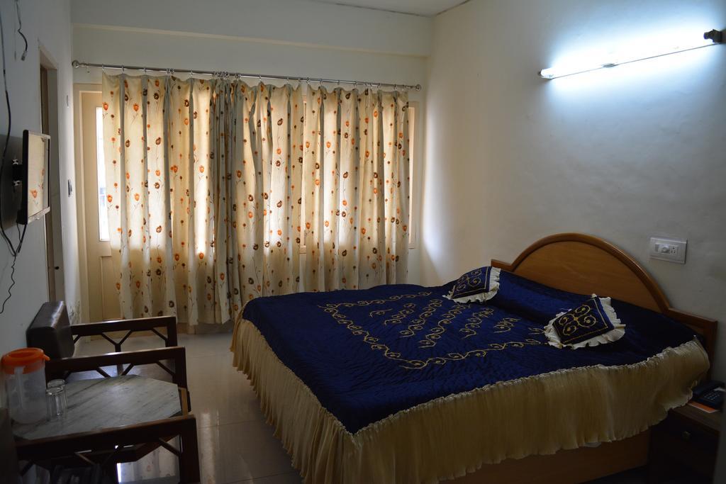Hotel Mansarover International Haridwar Exterior photo